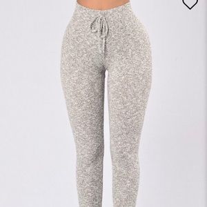 ‼️FINAL OFFER‼️Fashionnova grey leggings